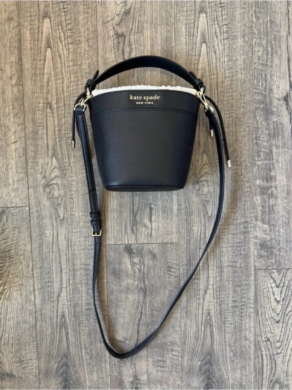 Kate Spade Cameron Small Bucket Bag Black Leather